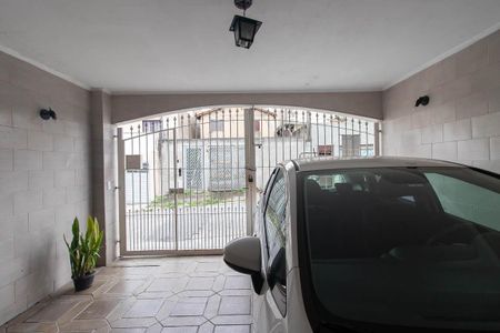 Casa à venda com 200m², 4 quartos e 2 vagas Casa à venda com 200m², 4 quartos e 2 vagasGaragem
