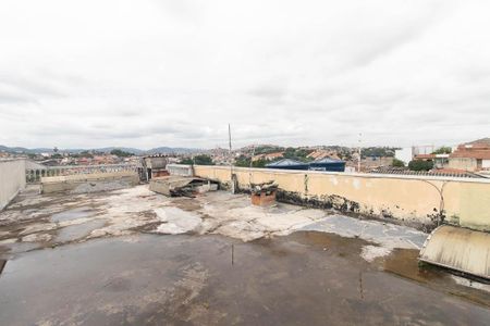 Casa à venda com 200m², 4 quartos e 2 vagas Casa à venda com 200m², 4 quartos e 2 vagasCobertura