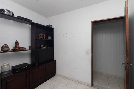 Casa à venda com 200m², 4 quartos e 2 vagas Casa à venda com 200m², 4 quartos e 2 vagasQuarto 1