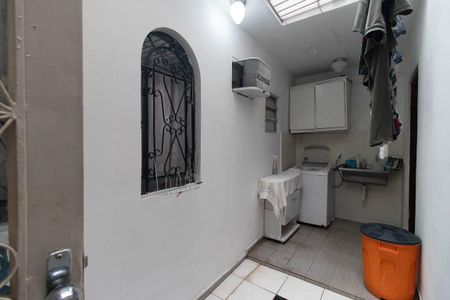Casa à venda com 200m², 4 quartos e 2 vagas Casa à venda com 200m², 4 quartos e 2 vagasÁrea de Serviço