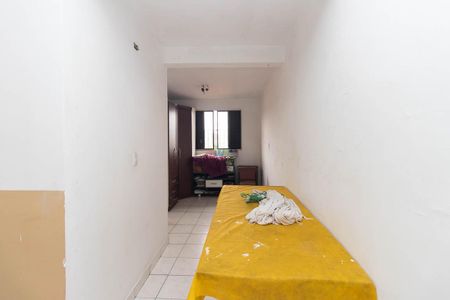 Casa à venda com 200m², 4 quartos e 2 vagas Casa à venda com 200m², 4 quartos e 2 vagasQuarto Casa 2
