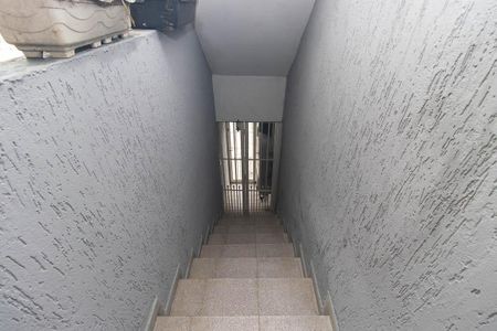 Casa à venda com 200m², 4 quartos e 2 vagas Casa à venda com 200m², 4 quartos e 2 vagasEntrada 2