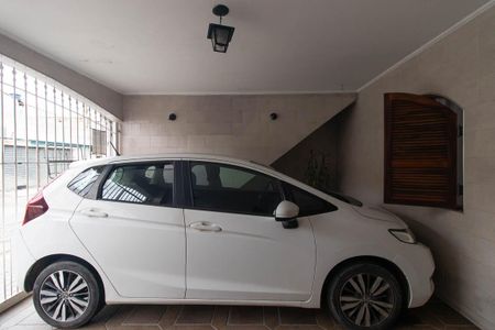 Casa à venda com 200m², 4 quartos e 2 vagas Casa à venda com 200m², 4 quartos e 2 vagasGaragem