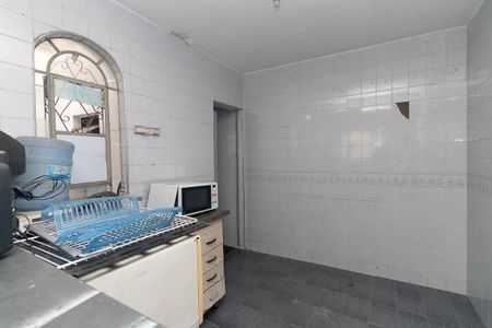 Casa à venda com 200m², 4 quartos e 2 vagas Casa à venda com 200m², 4 quartos e 2 vagasCozinha Casa 2