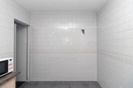 Casa à venda com 200m², 4 quartos e 2 vagas Casa à venda com 200m², 4 quartos e 2 vagasCozinha Casa 2