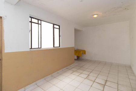 Casa à venda com 200m², 4 quartos e 2 vagas Casa à venda com 200m², 4 quartos e 2 vagasSala Casa 2