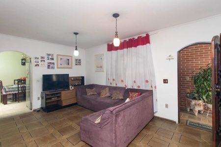 Casa à venda com 200m², 4 quartos e 2 vagas Casa à venda com 200m², 4 quartos e 2 vagasSala