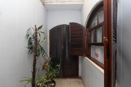 Casa à venda com 200m², 4 quartos e 2 vagas Casa à venda com 200m², 4 quartos e 2 vagasQuarto 1