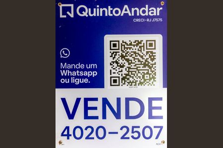 Apartamento à venda com 60m², 3 quartos e 1 vaga Apartamento à venda com 60m², 3 quartos e 1 vagaPlaca