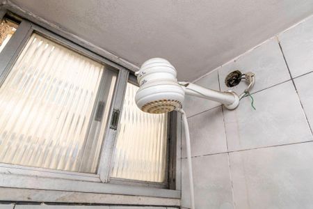 Apartamento à venda com 60m², 3 quartos e 1 vaga Apartamento à venda com 60m², 3 quartos e 1 vagaBanheiro