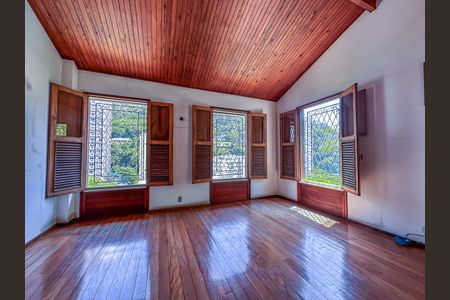 Casa para alugar com 4 quartos, 307m² em Laranjeiras, Rio de Janeiro