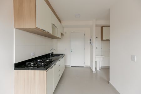 Sala / Cozinha de apartamento para alugar com 1 quarto, 30m² em Quitaúna, Osasco