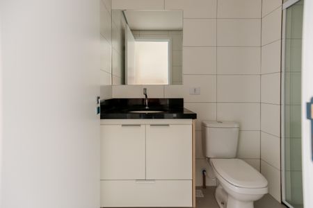 Banheiro de apartamento para alugar com 1 quarto, 30m² em Quitaúna, Osasco