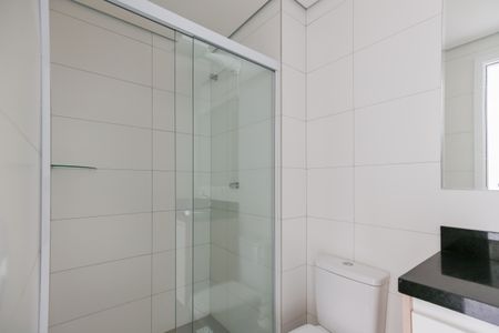 Banheiro de apartamento para alugar com 1 quarto, 30m² em Quitaúna, Osasco