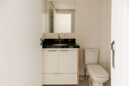 Banheiro de apartamento para alugar com 1 quarto, 30m² em Quitaúna, Osasco