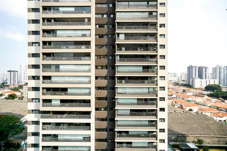 Apartamento à venda com 106m², 2 quartos e 2 vagasVista da suíte 02