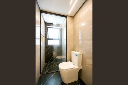 Apartamento à venda com 106m², 2 quartos e 2 vagasBanheiro da suíte 02