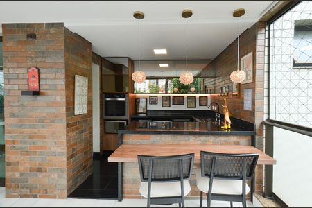 Apartamento à venda com 167m², 4 quartos e 4 vagasVaranda gourmet