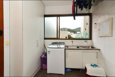 Apartamento à venda com 167m², 4 quartos e 4 vagasArea de serviço