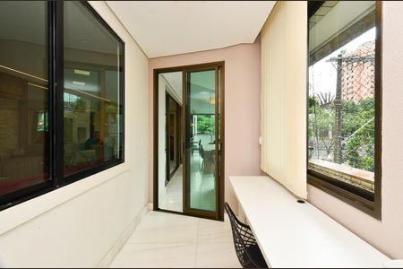 Apartamento à venda com 167m², 4 quartos e 4 vagasEscritorio