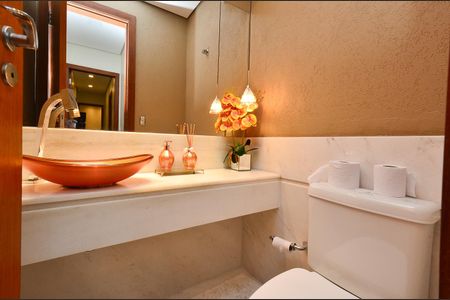 Apartamento à venda com 167m², 4 quartos e 4 vagasLavabo social