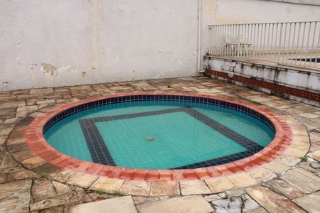 Apartamento à venda com 57m², 2 quartos e 1 vagaÁrea comum - Piscina