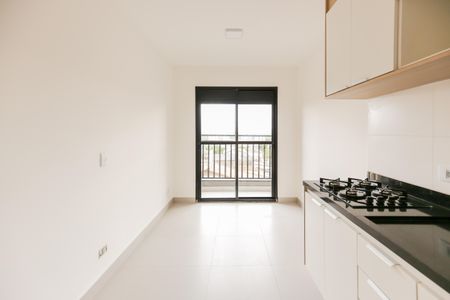 Sala / Cozinha de apartamento para alugar com 1 quarto, 30m² em Quitaúna, Osasco