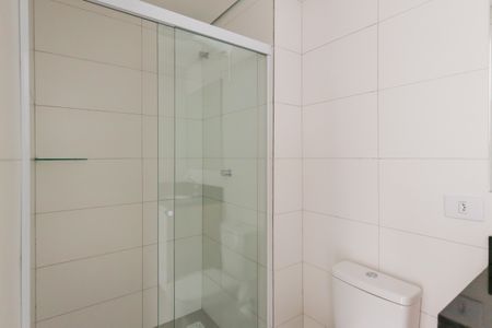 Banheiro de apartamento para alugar com 1 quarto, 30m² em Quitaúna, Osasco