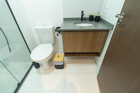 Studio para alugar com 28m², 0 quarto e sem vaga Studio para alugar com 28m², 0 quarto e sem vagaBanheiro
