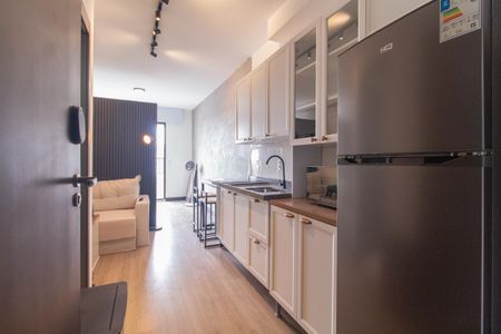 Studio para alugar com 28m², 0 quarto e sem vaga Studio para alugar com 28m², 0 quarto e sem vagaCozinha