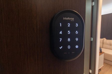 Studio para alugar com 28m², 0 quarto e sem vaga Studio para alugar com 28m², 0 quarto e sem vagaFechadura eletrônica