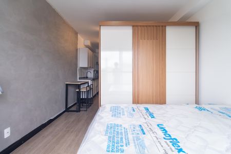 Quarto de kitnet/studio para alugar com 0 quarto, 28m² em Ipiranga, São Paulo