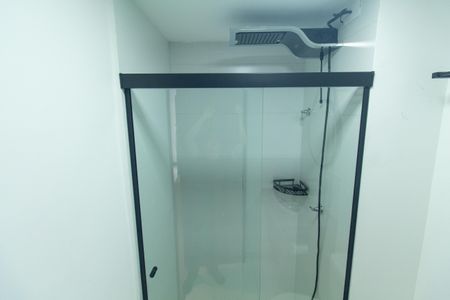 Studio para alugar com 28m², 0 quarto e sem vaga Studio para alugar com 28m², 0 quarto e sem vagaBanheiro