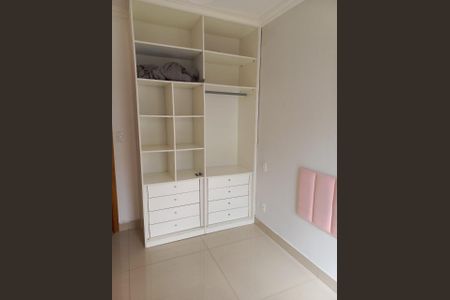 Foto 14 de casa à venda com 3 quartos, 91m² em Vila Brasilio Machado, São Paulo