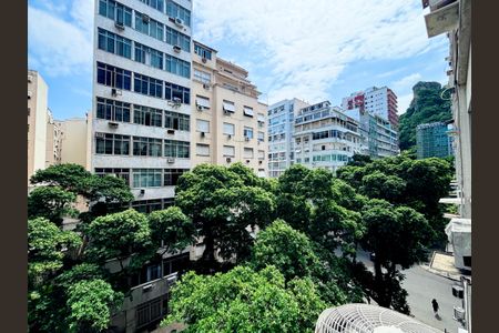 Suíte - vista de apartamento à venda com 1 quarto, 36m² em Copacabana, Rio de Janeiro