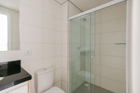 Banheiro de apartamento para alugar com 1 quarto, 29m² em Quitaúna, Osasco