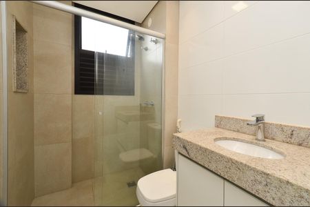 Apartamento para alugar com 64m², 2 quartos e 2 vagasBanheiro da suite