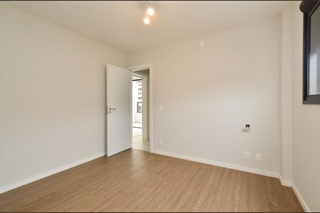 Apartamento para alugar com 64m², 2 quartos e 2 vagasSuite