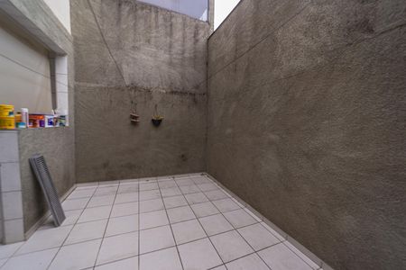 Casa para alugar com 147m², 2 quartos e 2 vagas Casa para alugar com 147m², 2 quartos e 2 vagasÁrea de Serviço