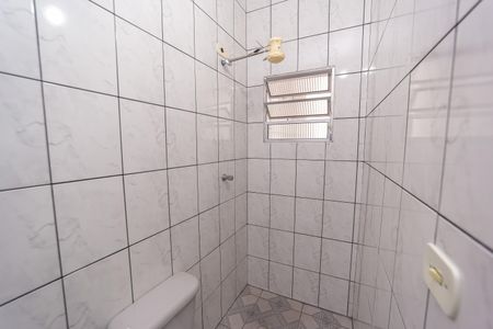 Casa para alugar com 147m², 2 quartos e 2 vagas Casa para alugar com 147m², 2 quartos e 2 vagasBanheiro de serviço