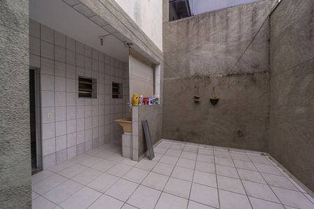 Casa para alugar com 147m², 2 quartos e 2 vagas Casa para alugar com 147m², 2 quartos e 2 vagasÁrea de Serviço