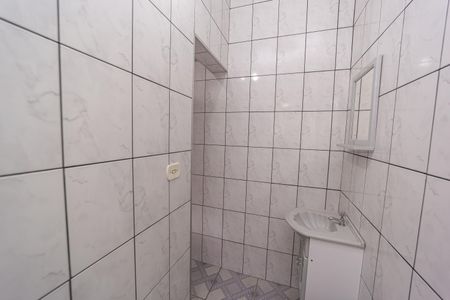 Casa para alugar com 147m², 2 quartos e 2 vagas Casa para alugar com 147m², 2 quartos e 2 vagasBanheiro de serviço