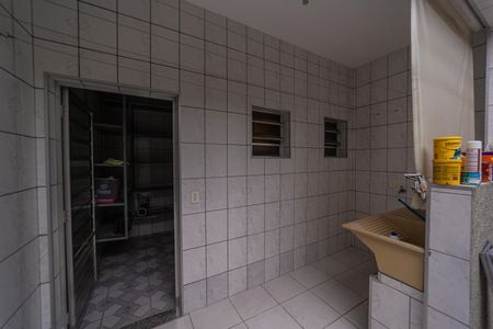 Casa para alugar com 147m², 2 quartos e 2 vagas Casa para alugar com 147m², 2 quartos e 2 vagasÁrea de Serviço