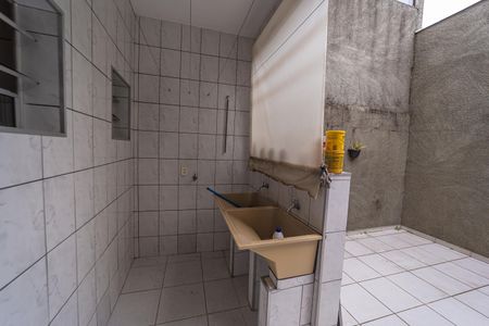 Casa para alugar com 147m², 2 quartos e 2 vagas Casa para alugar com 147m², 2 quartos e 2 vagasÁrea de Serviço