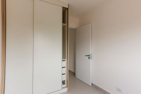 Quarto  de apartamento para alugar com 1 quarto, 32m² em Quitaúna, Osasco