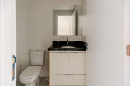 Banheiro de apartamento para alugar com 1 quarto, 30m² em Quitaúna, Osasco