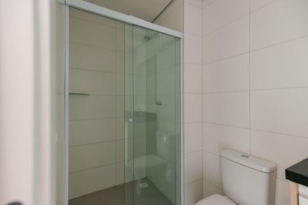 Banheiro de apartamento para alugar com 1 quarto, 30m² em Quitaúna, Osasco