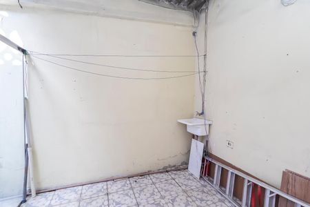 Casa para alugar com 40m², 2 quartos e 1 vagaÁrea de Serviço