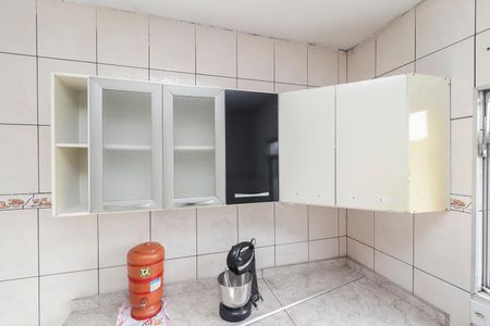 Casa para alugar com 40m², 2 quartos e 1 vagaCozinha - Armários