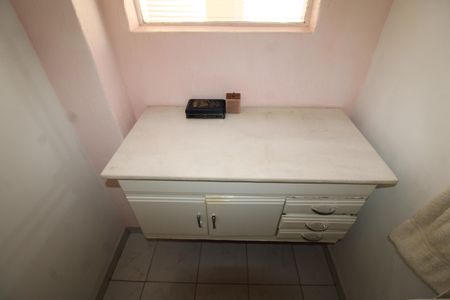 Casa à venda com 250m², 3 quartos e 2 vagasLavabo 1